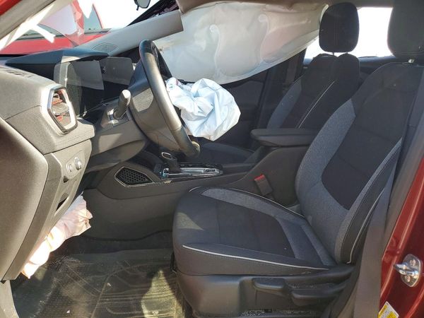 2025 CHEVROLET TRAILBLAZE LT — DENT