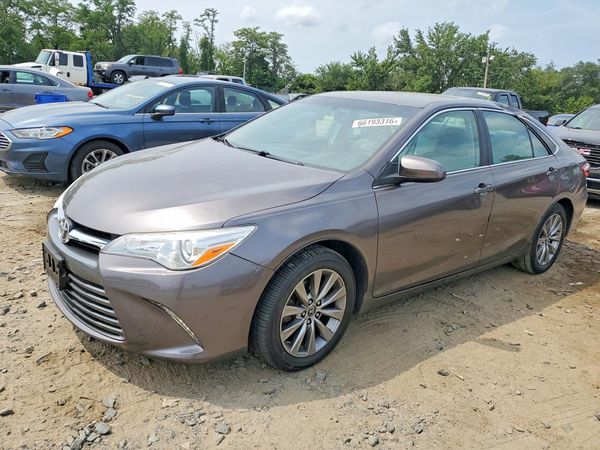 2015 TOYOTA CAMRY