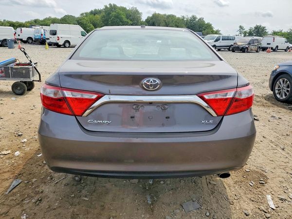 2015 TOYOTA CAMRY