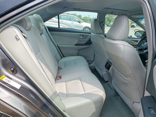 2015 TOYOTA CAMRY