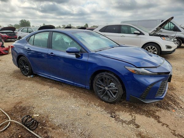 2026 TOYOTA CAMRY