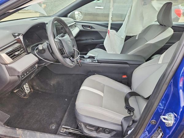 2026 TOYOTA CAMRY