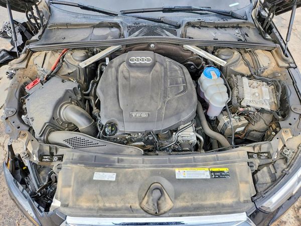 2018 AUDI A4 — Engine bay