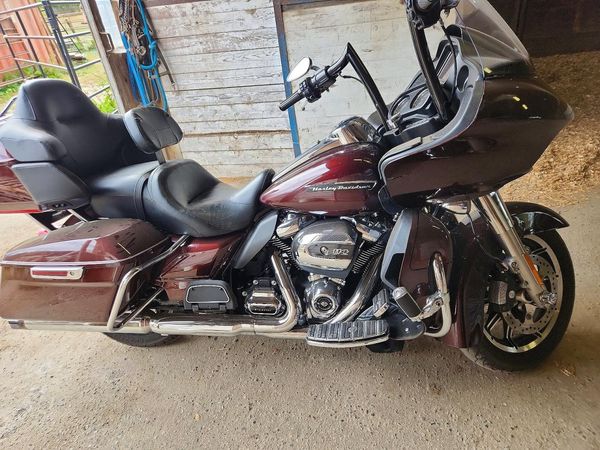 2019 HARLEY-DAVIDSON FL