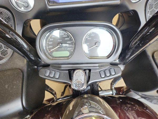 2019 HARLEY-DAVIDSON FL