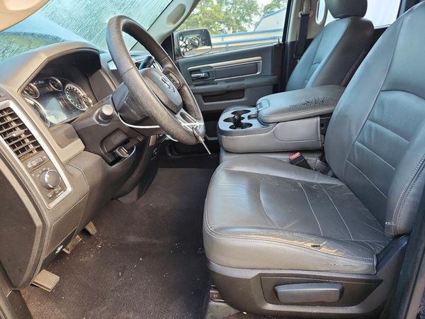 2013 RAM 1500 SLT — DENT