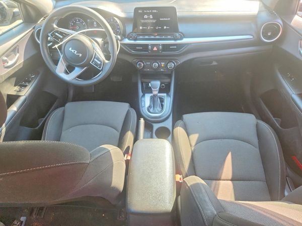 2022 KIA FORTE FE, LXS