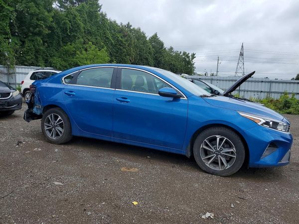 2022 KIA FORTE GT Line
