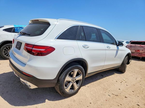 2018 MERCEDES-BENZ GLC