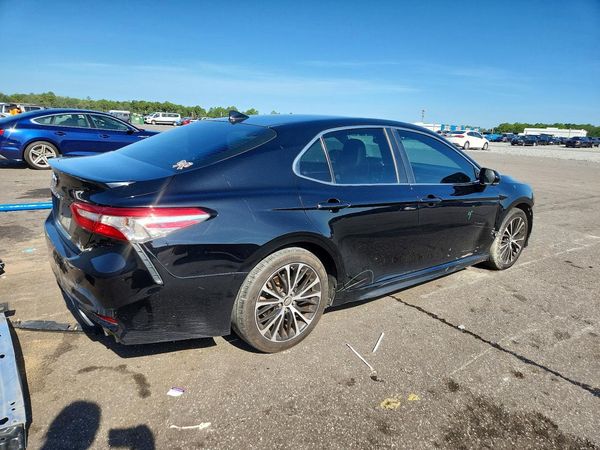 2018 TOYOTA CAMRY L/LE/SE/XLE