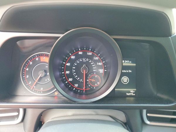 2022 HYUNDAI ELANTRA