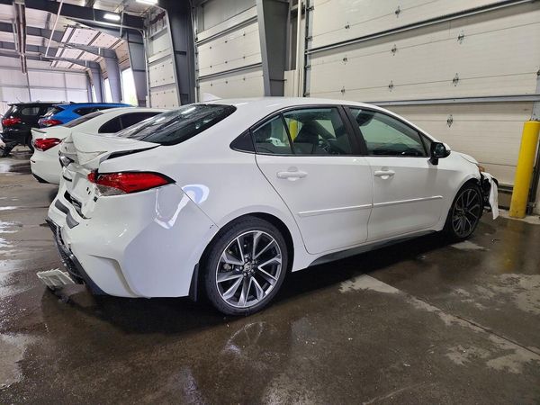 2021 TOYOTA COROLLA SE, CVT
