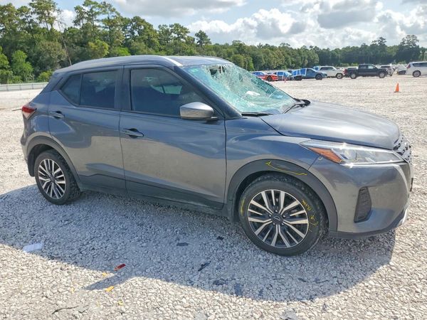 2024 NISSAN KICKS