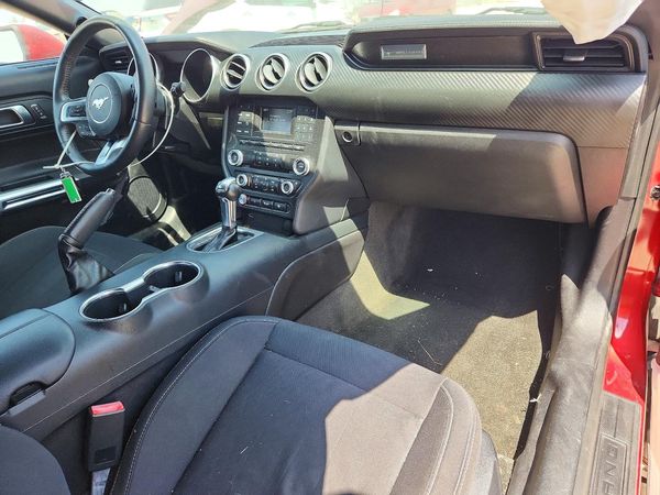 2018 FORD MUSTANG EC I4 Coupe — CKPT
