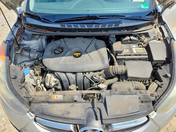 2013 HYUNDAI ELANTRA
