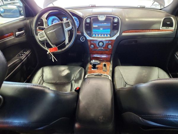 2014 CHRYSLER 300