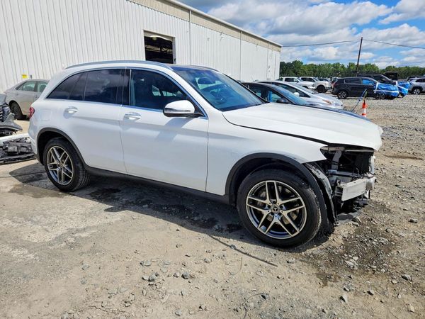 2019 MERCEDES-BENZ GLC