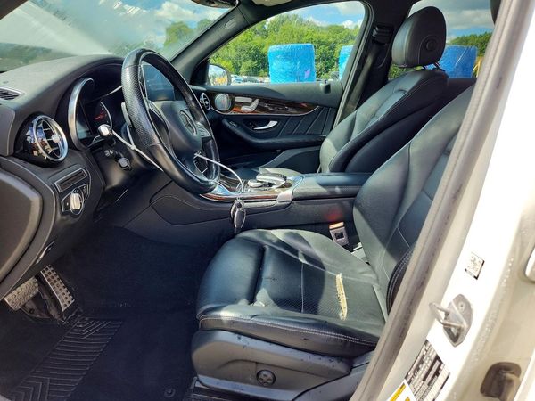 2019 MERCEDES-BENZ GLC