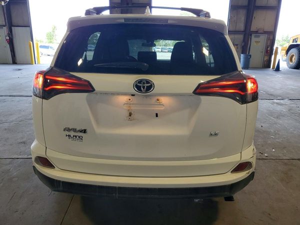 2017 TOYOTA RAV4 LE