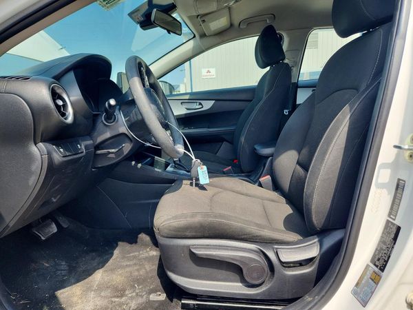 2022 KIA FORTE FE, LXS