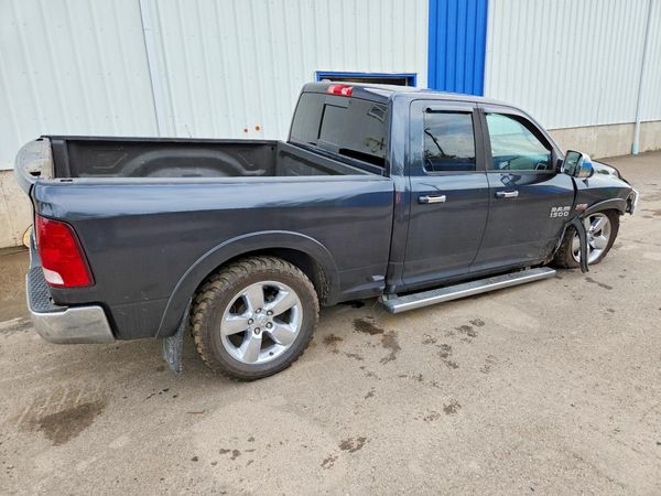 2014 RAM 1500 SLT