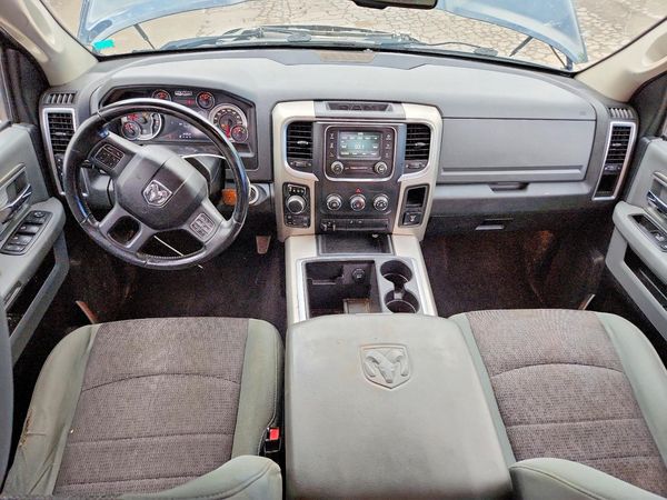 2014 RAM 1500 SLT