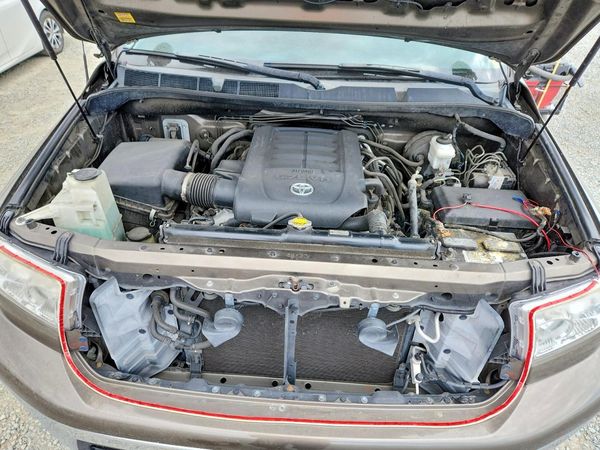 2012 TOYOTA TUNDRA SR5 — Engine bay