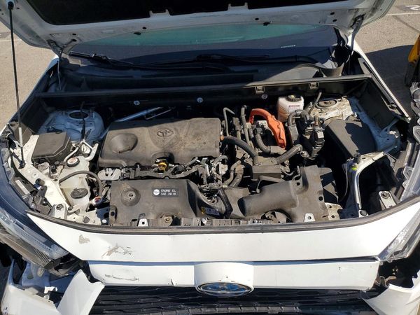 2022 TOYOTA RAV4 XSE — Engine bay