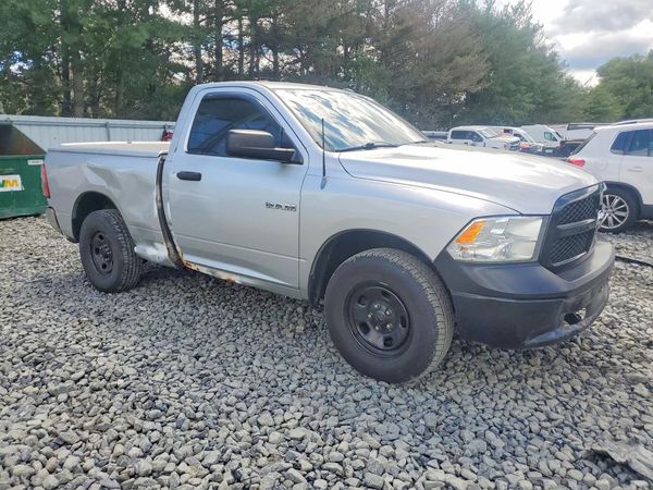 2013 RAM 1500 ST