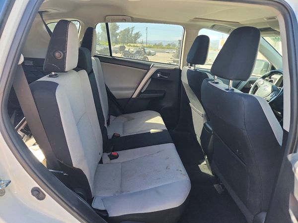 2016 TOYOTA RAV4 XLE (M Grade)