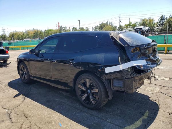 2024 BMW IX