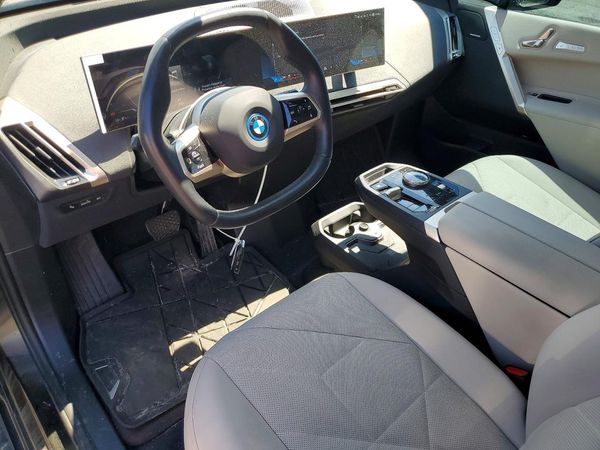 2024 BMW IX