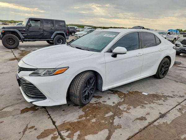 2020 TOYOTA CAMRY LE