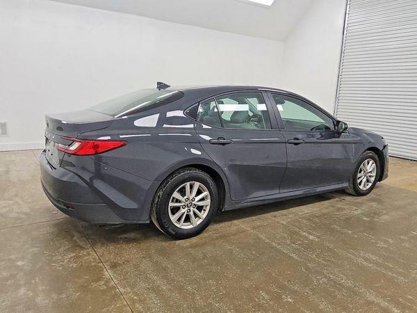 2026 TOYOTA CAMRY
