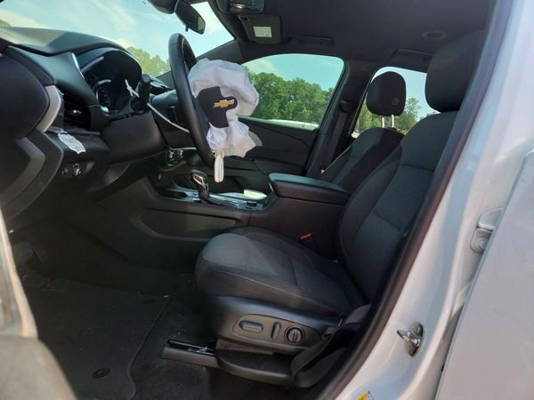 2023 CHEVROLET TRAVERSE LT