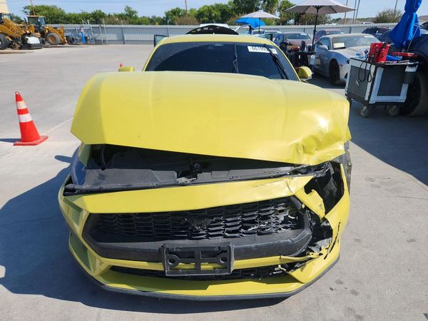 2025 FORD MUSTANG