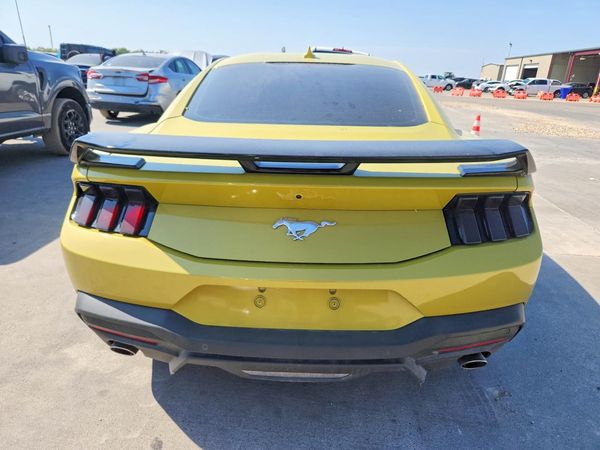 2025 FORD MUSTANG
