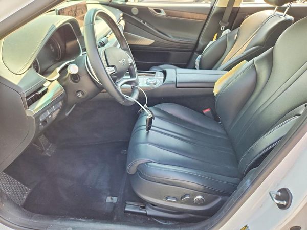 2022 GENESIS G80