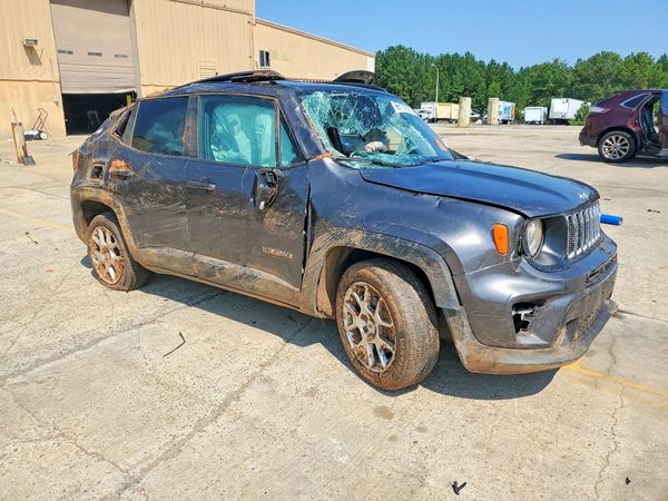 2019 JEEP RENEGADE — Passenger 3/4