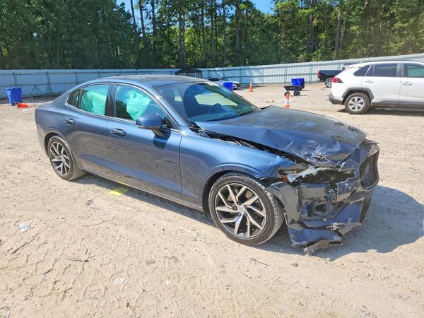 2019 VOLVO S60