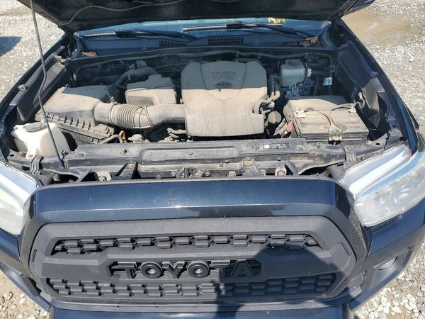 2019 TOYOTA TACOMA SR5