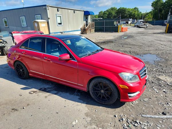 2014 MERCEDES-BENZ C
