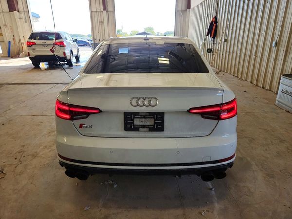 2018 AUDI S4