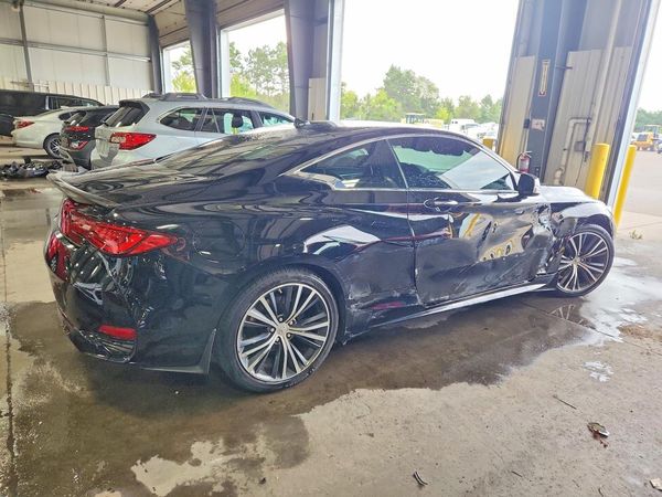 2017 INFINITI Q60