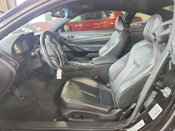 2017 INFINITI Q60