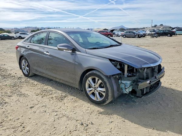 2012 HYUNDAI SONATA Middle level