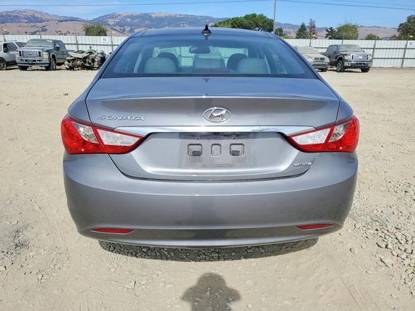 2012 HYUNDAI SONATA Middle level
