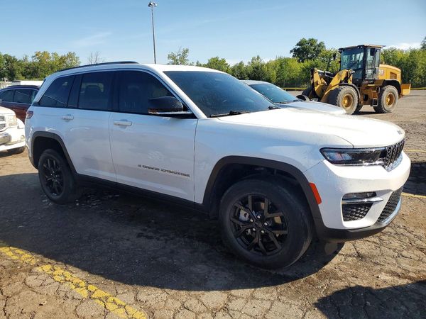 2022 JEEP GRAND CHEROKEE