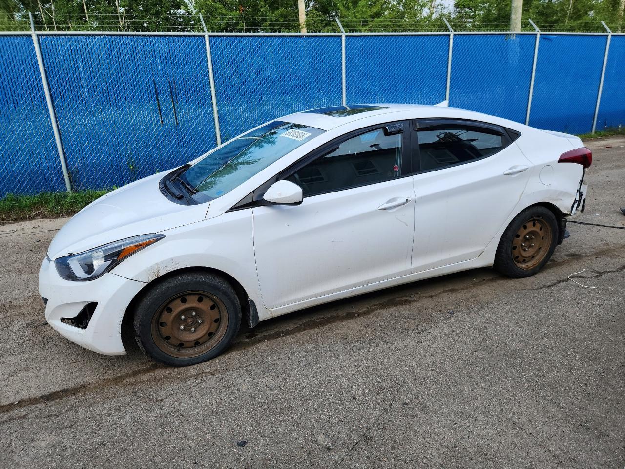 2016 HYUNDAI ELANTRA — Front 3/4