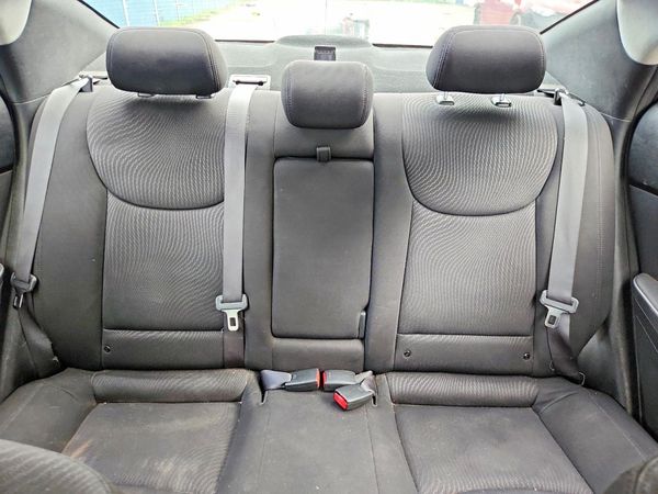 2016 HYUNDAI ELANTRA — SUVN